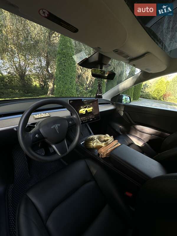 Внедорожник / Кроссовер Tesla Model Y 2022 в Ивано-Франковске фото 3 Внедорожник / Кроссовер Tesla Model Y 2022 в Ивано-Франковске
