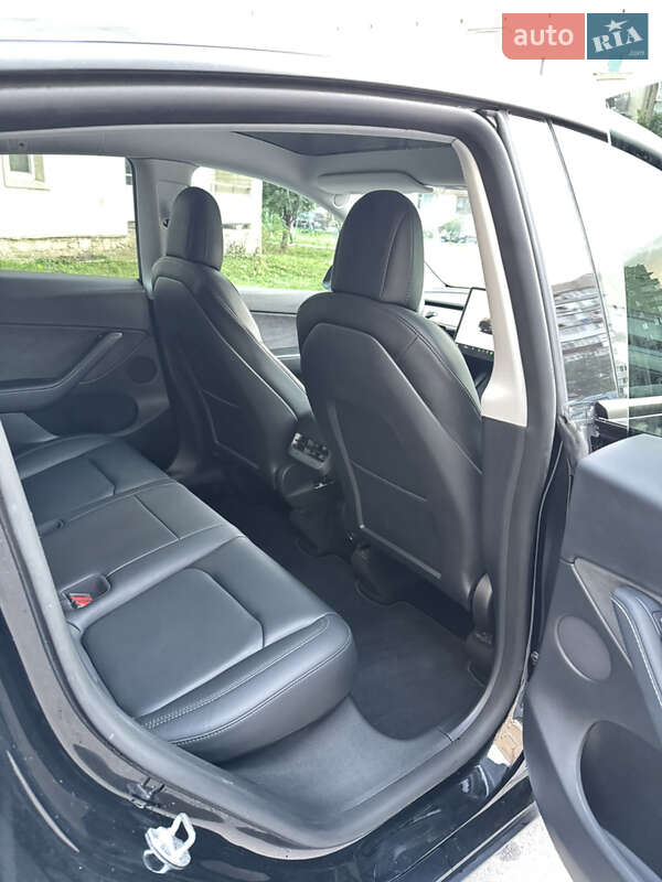 Внедорожник / Кроссовер Tesla Model Y 2022 в Могилев-Подольске