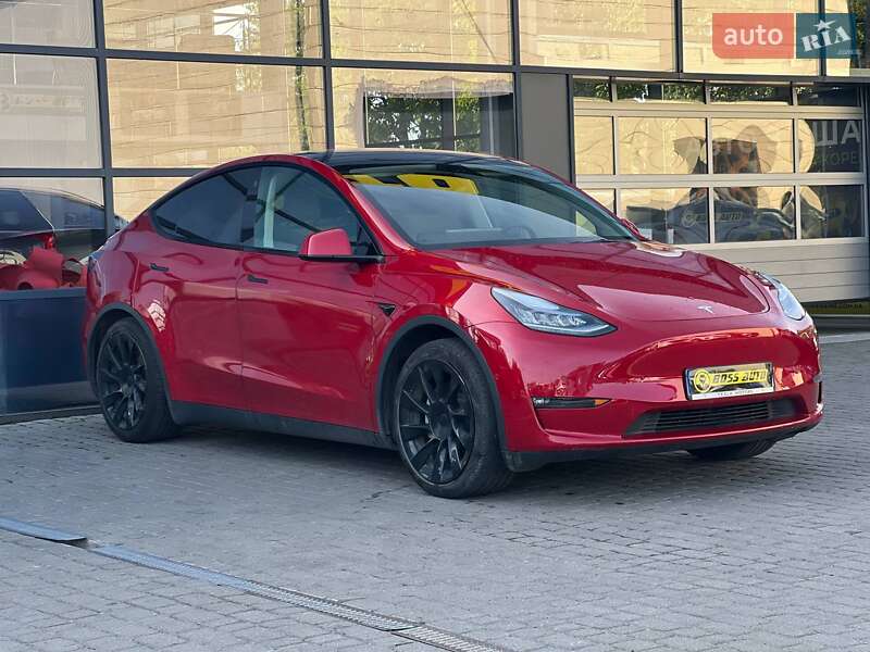 Tesla Model Y 2021