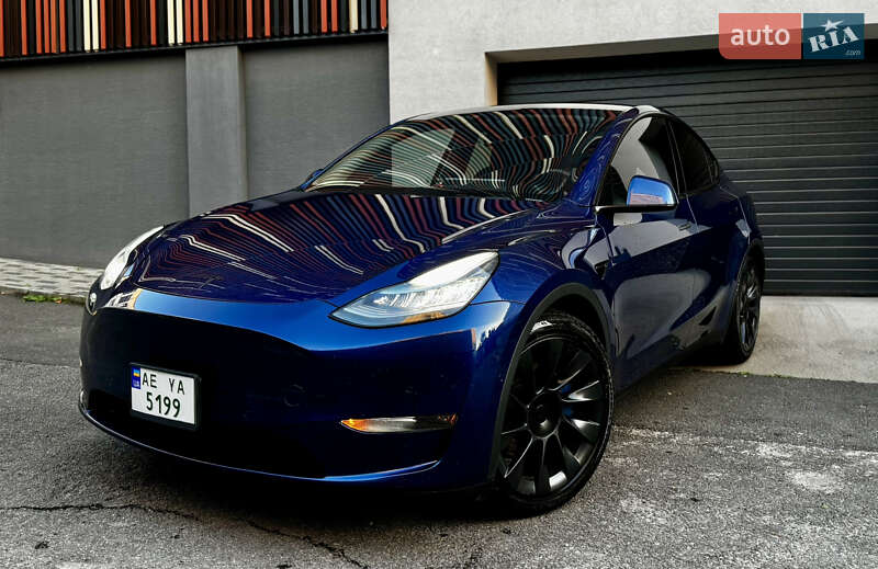 Tesla Model Y 2020