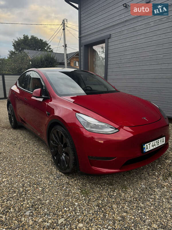 Позашляховик / Кросовер Tesla Model Y 2021 в Косові