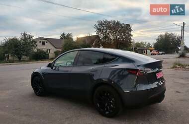 Позашляховик / Кросовер Tesla Model Y 2022 в 
