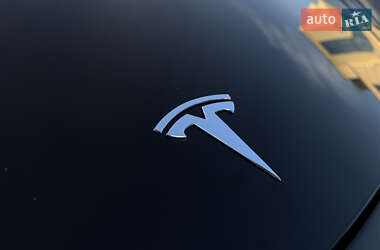 Позашляховик / Кросовер Tesla Model Y 2020 в 
