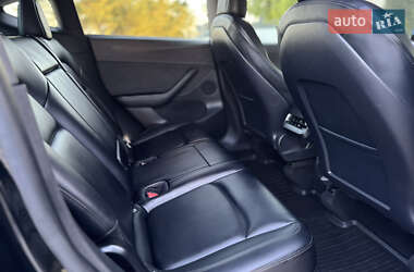 Позашляховик / Кросовер Tesla Model Y 2020 в 