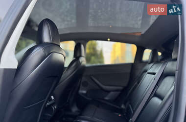 Позашляховик / Кросовер Tesla Model Y 2020 в 