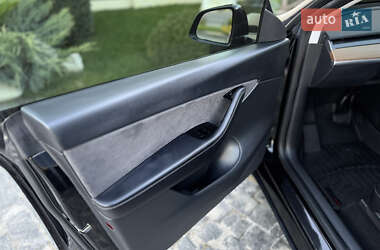 Позашляховик / Кросовер Tesla Model Y 2020 в 