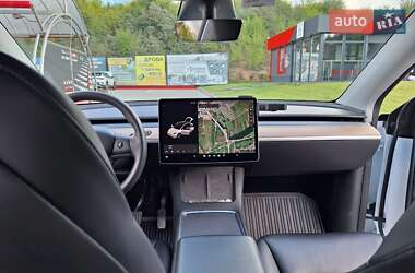 Внедорожник / Кроссовер Tesla Model Y 2021 в 