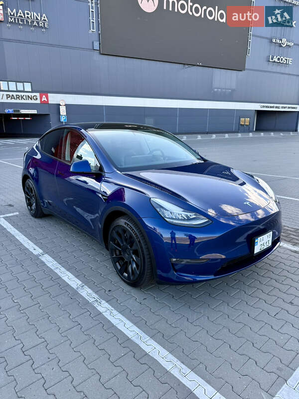 Tesla Model Y 2021