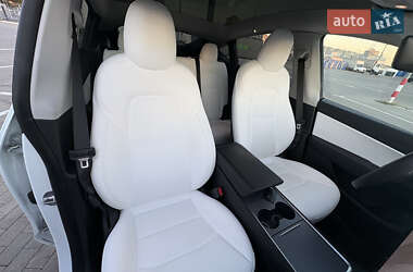 Позашляховик / Кросовер Tesla Model Y 2021 в 