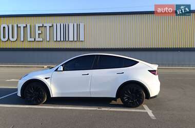 Позашляховик / Кросовер Tesla Model Y 2023 в 