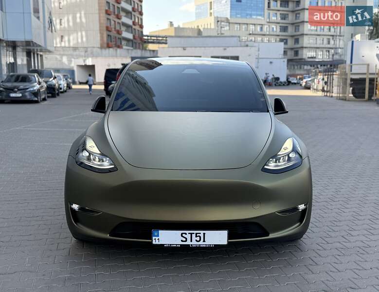 Внедорожник / Кроссовер Tesla Model Y 2024 в Киеве