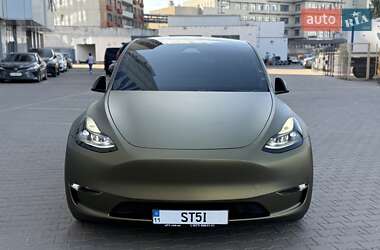 Позашляховик / Кросовер Tesla Model Y 2024 в 