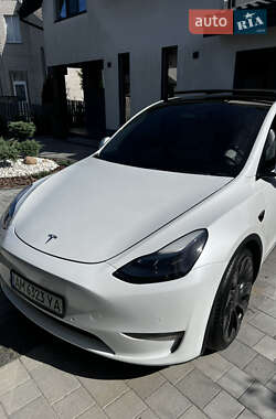 Позашляховик / Кросовер Tesla Model Y 2022 в 