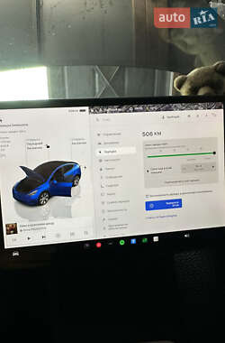 Позашляховик / Кросовер Tesla Model Y 2023 в 