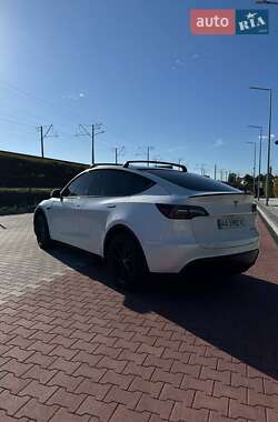 Внедорожник / Кроссовер Tesla Model Y 2021 в 
