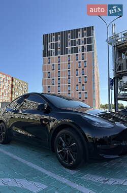 Внедорожник / Кроссовер Tesla Model Y 2023 в 