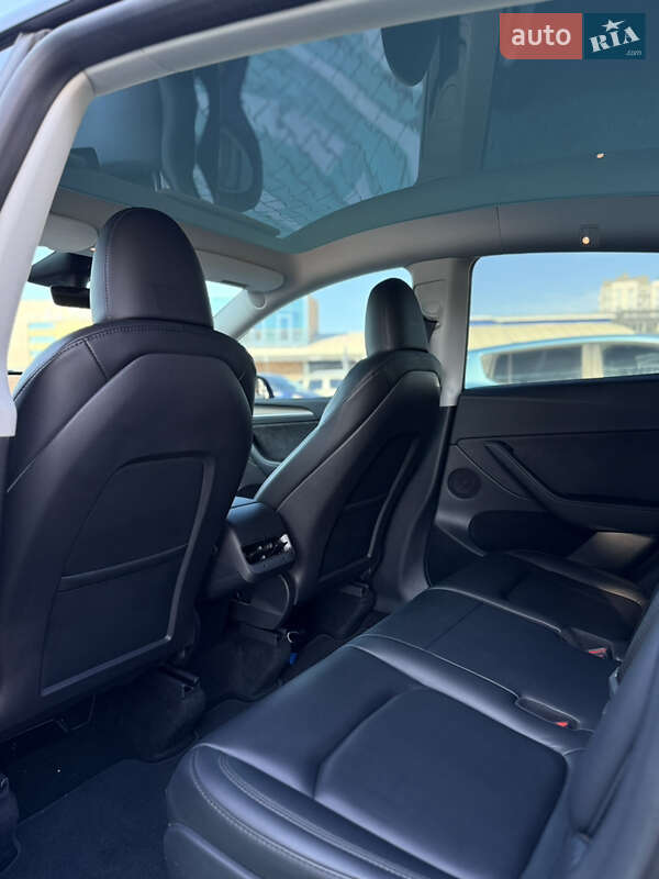 Позашляховик / Кросовер Tesla Model Y 2023 в Києві