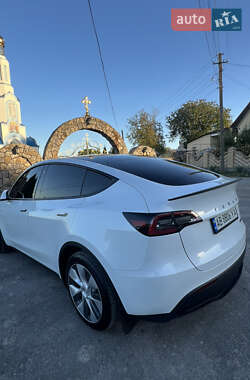 Внедорожник / Кроссовер Tesla Model Y 2023 в 