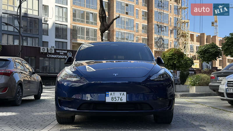 Позашляховик / Кросовер Tesla Model Y 2021 в Івано-Франківську