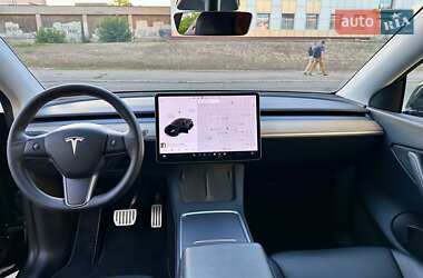 Внедорожник / Кроссовер Tesla Model Y 2021 в 