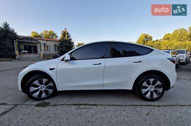 Позашляховик / Кросовер Tesla Model Y 2024 в 