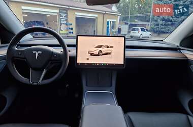 Позашляховик / Кросовер Tesla Model Y 2024 в 
