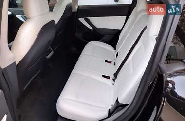 Позашляховик / Кросовер Tesla Model Y 2021 в 