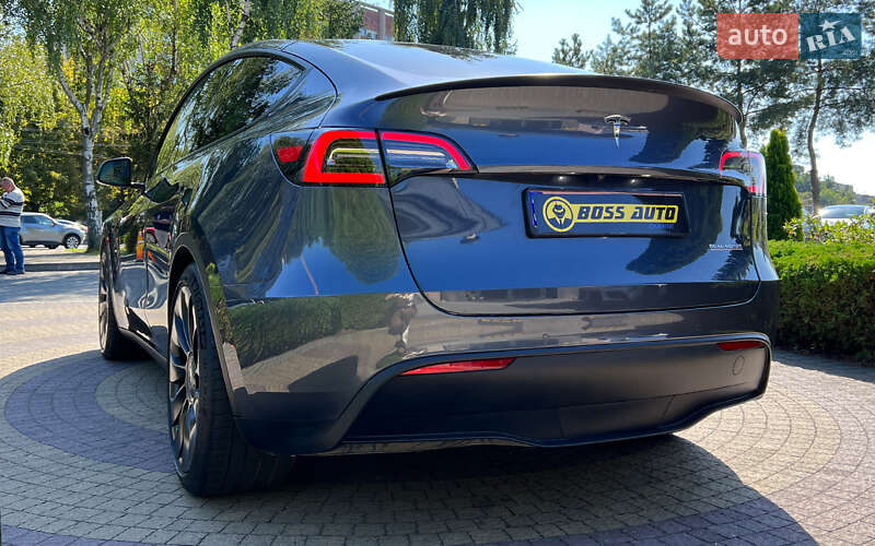 Позашляховик / Кросовер Tesla Model Y 2022 в Львові