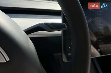Позашляховик / Кросовер Tesla Model Y 2022 в 