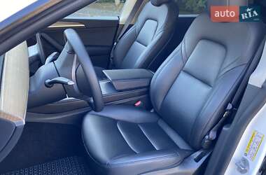 Внедорожник / Кроссовер Tesla Model Y 2022 в 