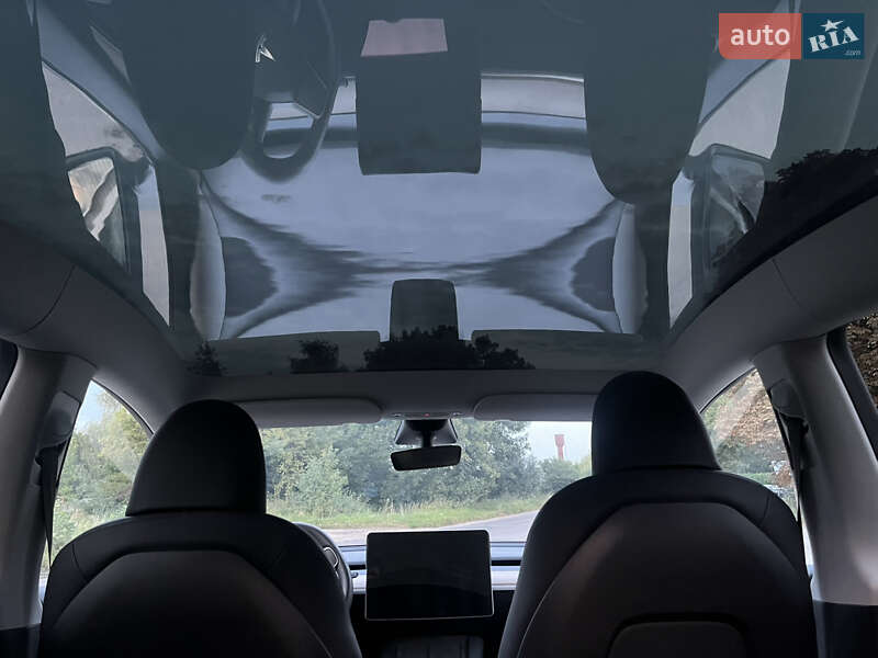 Внедорожник / Кроссовер Tesla Model Y 2022 в Львове