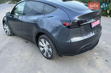 Позашляховик / Кросовер Tesla Model Y 2022 в  фото 20 Позашляховик / Кросовер Tesla Model Y 2022 в