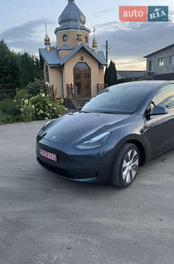 Позашляховик / Кросовер Tesla Model Y 2022 в  фото 27 Позашляховик / Кросовер Tesla Model Y 2022 в