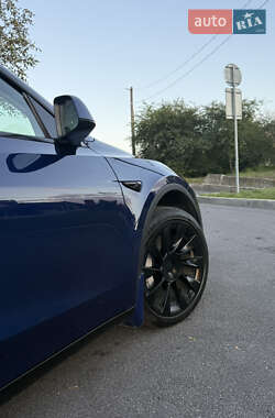 Позашляховик / Кросовер Tesla Model Y 2022 в 