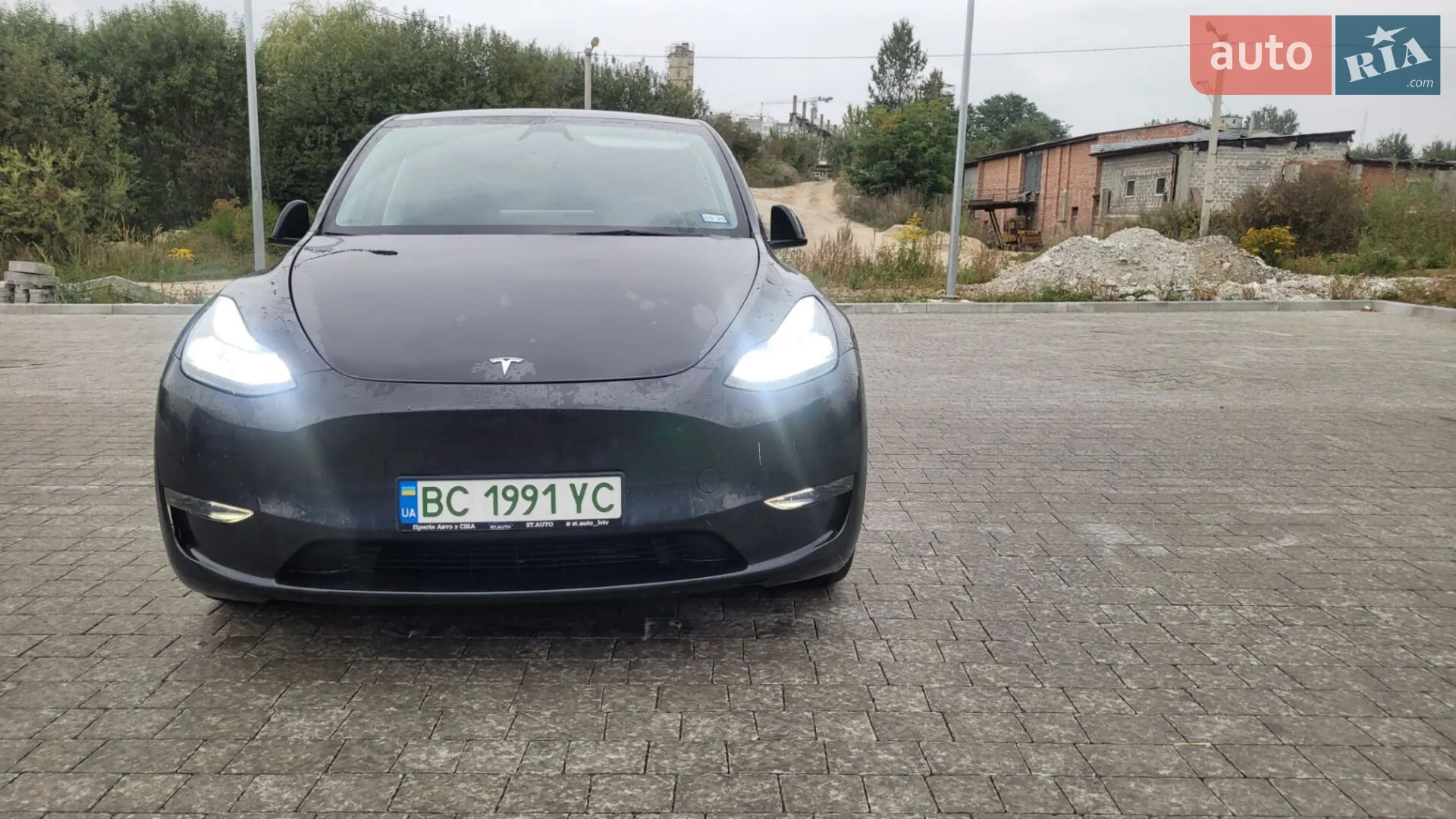2024 Tesla Model Y - мініатюра 3