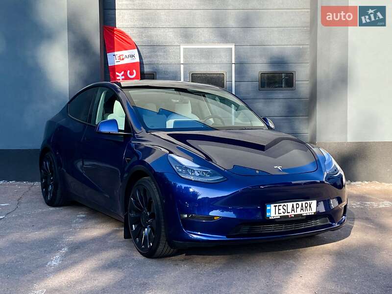 Внедорожник / Кроссовер Tesla Model Y 2022 в Киеве