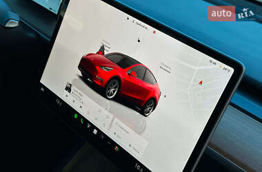 Внедорожник / Кроссовер Tesla Model Y 2024 в 