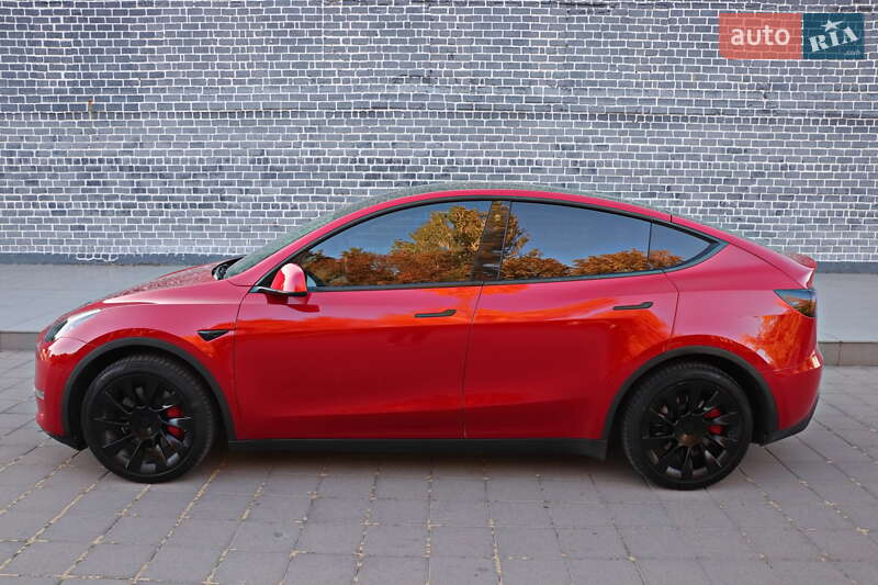 Позашляховик / Кросовер Tesla Model Y 2023 в Кременчуці