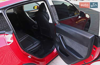 Позашляховик / Кросовер Tesla Model Y 2023 в 