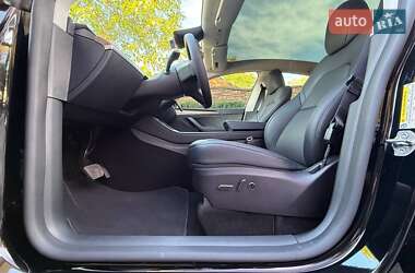 Внедорожник / Кроссовер Tesla Model Y 2024 в 