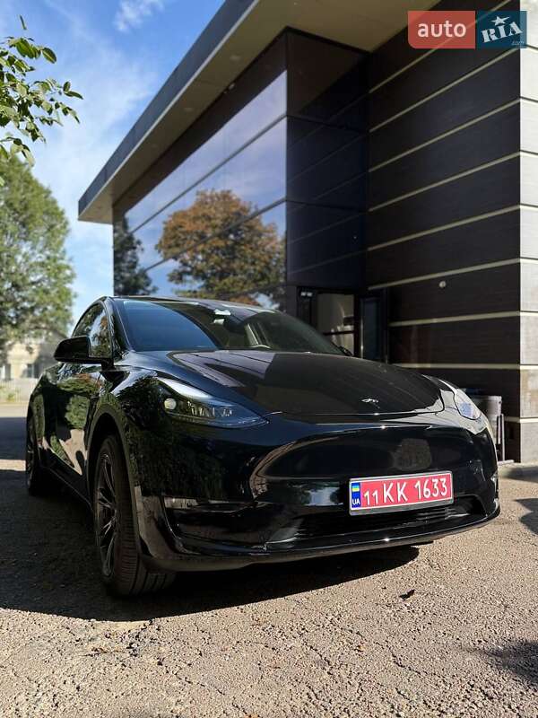 Позашляховик / Кросовер Tesla Model Y 2024 в Харкові