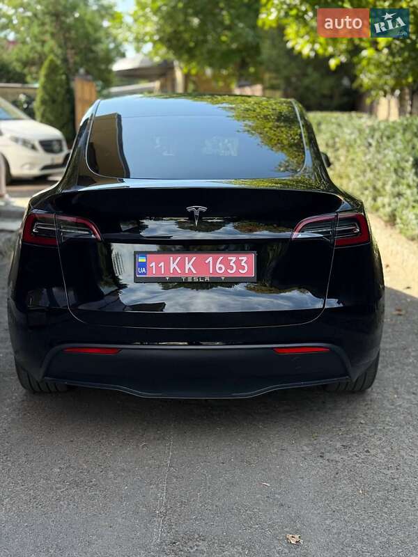 Позашляховик / Кросовер Tesla Model Y 2024 в Харкові