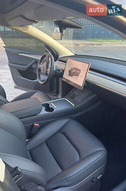 Внедорожник / Кроссовер Tesla Model Y 2023 в 