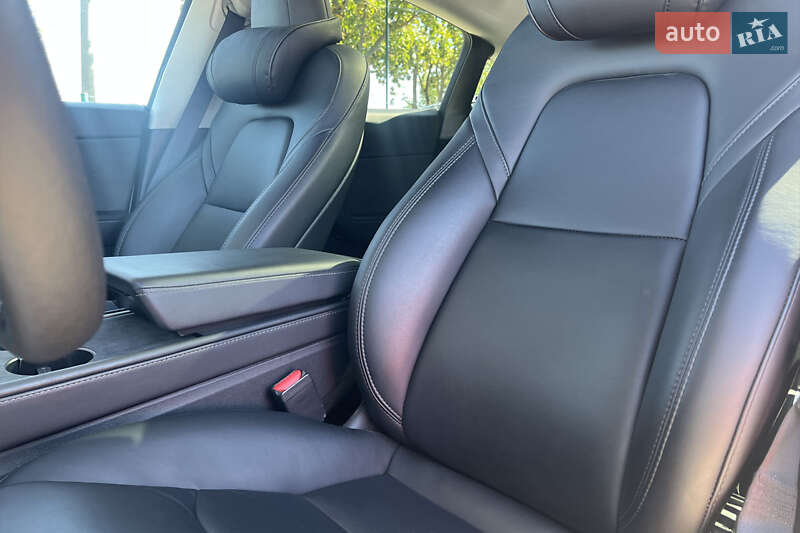Позашляховик / Кросовер Tesla Model Y 2023 в Коломиї