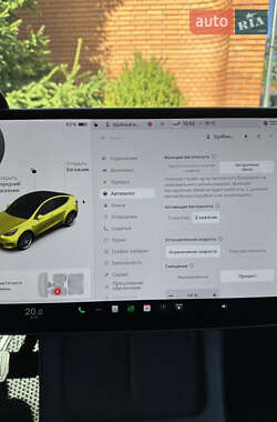 Позашляховик / Кросовер Tesla Model Y 2021 в 