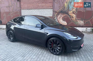 Позашляховик / Кросовер Tesla Model Y 2024 в Дніпрі