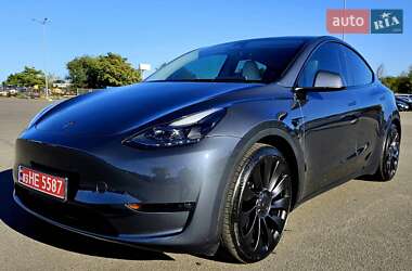 Внедорожник / Кроссовер Tesla Model Y 2023 в 