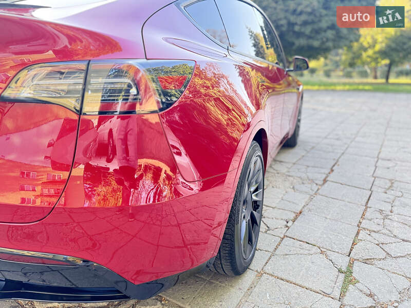 Внедорожник / Кроссовер Tesla Model Y 2020 в Запорожье