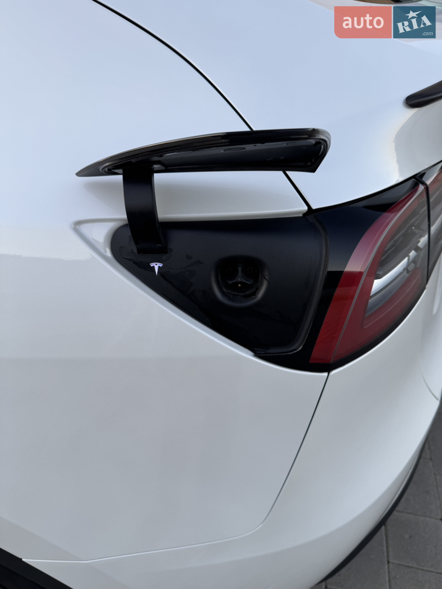2022 Tesla Model Y - мініатюра 23