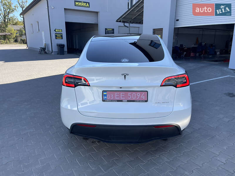 Внедорожник / Кроссовер Tesla Model Y 2020 в Луцке